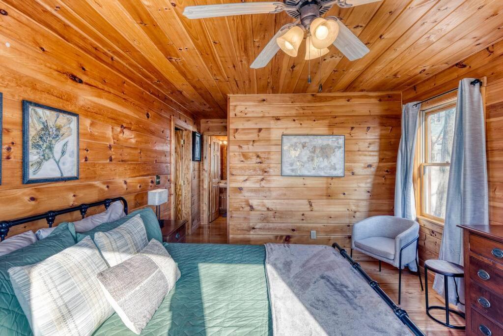 Mtn Cabin Sleeps 10 - 5 Mins To Fishing & Camping Ellijay Exteriör bild