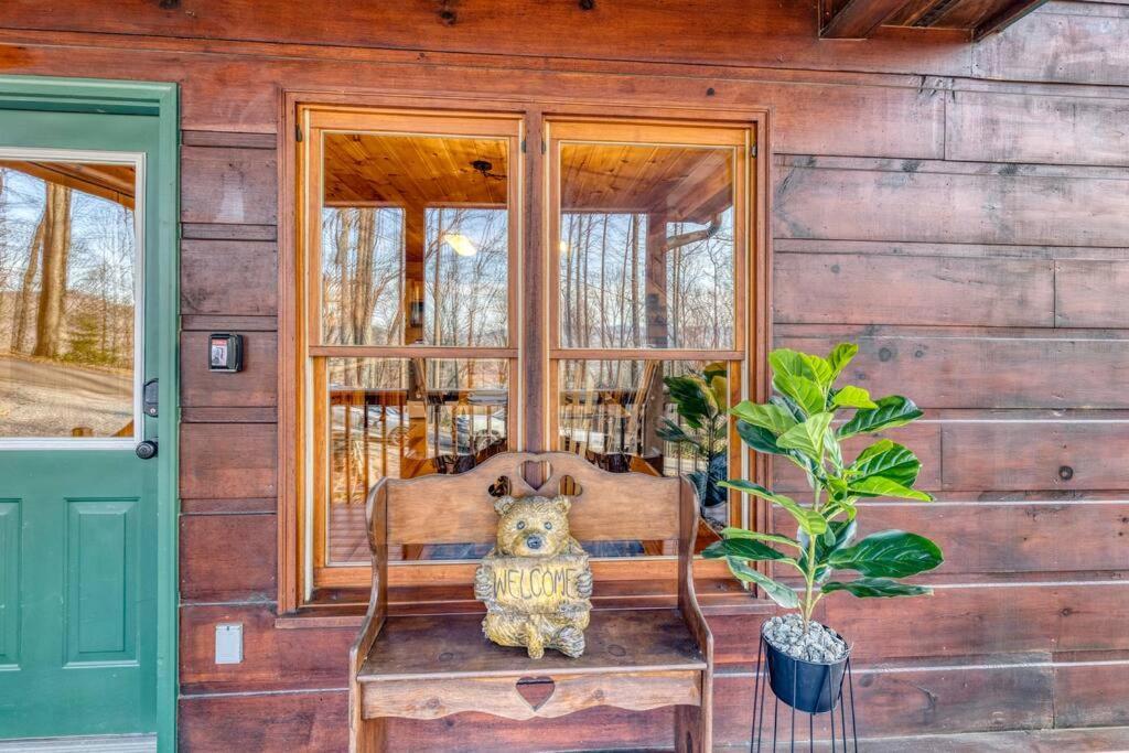 Mtn Cabin Sleeps 10 - 5 Mins To Fishing & Camping Ellijay Exteriör bild