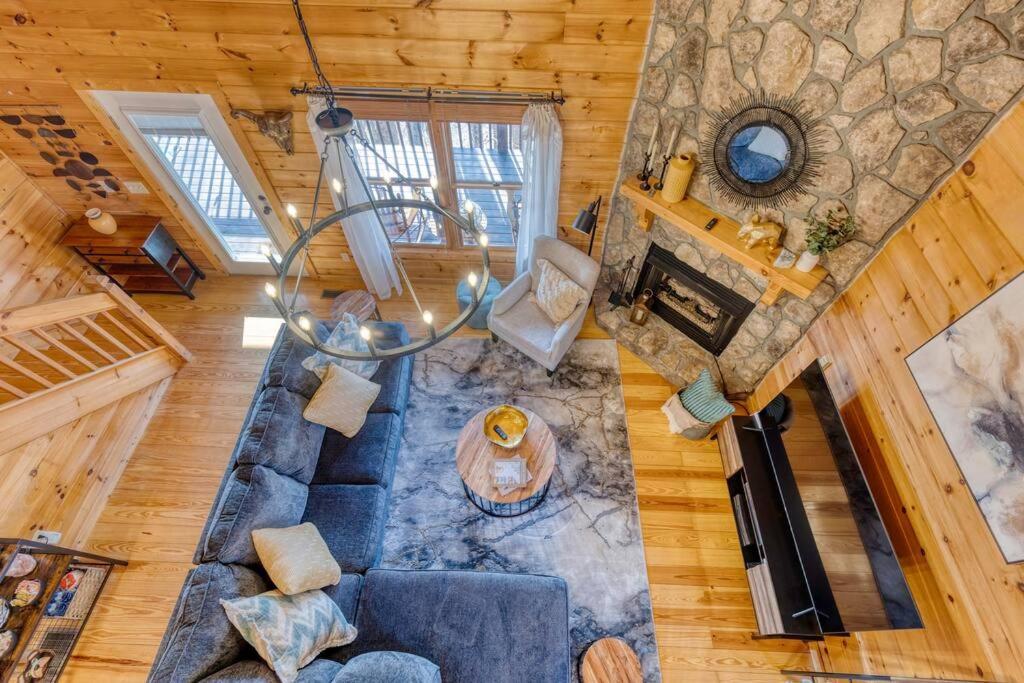 Mtn Cabin Sleeps 10 - 5 Mins To Fishing & Camping Ellijay Exteriör bild